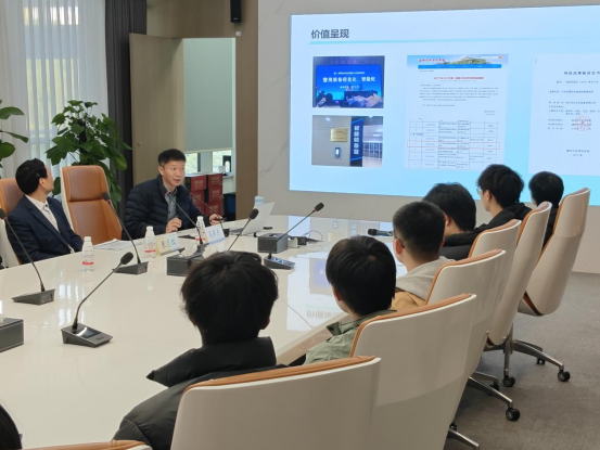 温州职业技术学院联合温州市机电技术协会举办“企业专家进校园”活动